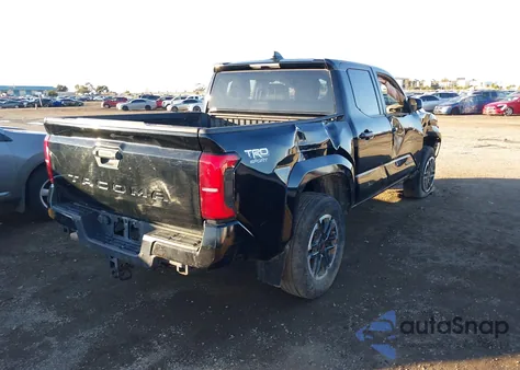 2024 Toyota Tacoma Trd Sport z USA, uszkodzony, nr VIN 3TMKB5FN2RM004970